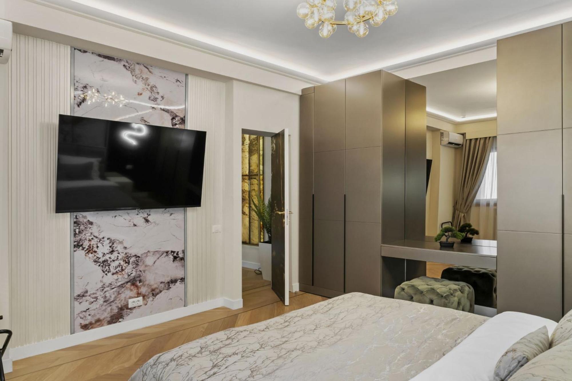 Central Two Rooms Apartment The Paradise Of Lights Bucharest Exterior photo