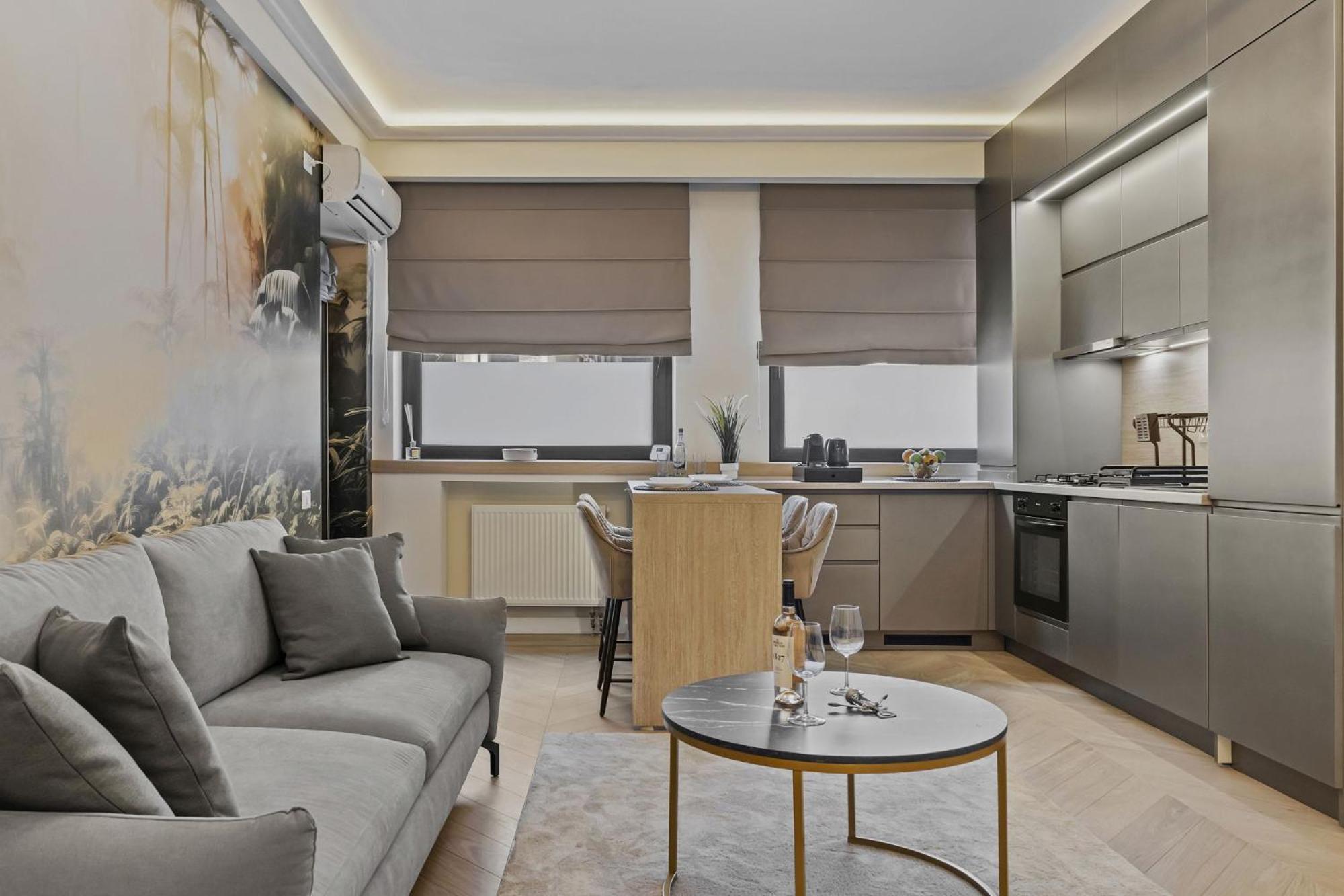 Central Two Rooms Apartment The Paradise Of Lights Bucharest Exterior photo