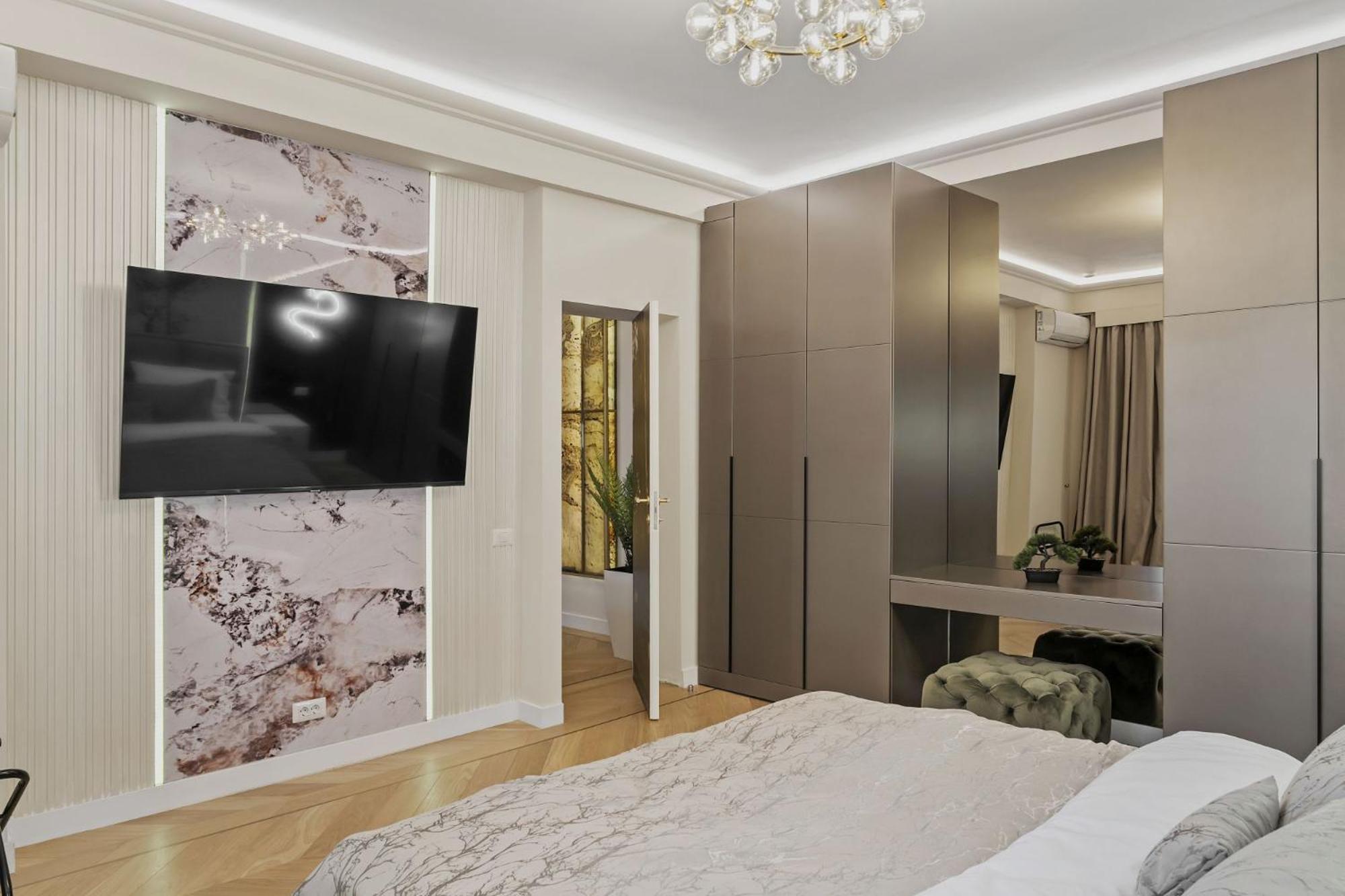 Central Two Rooms Apartment The Paradise Of Lights Bucharest Exterior photo